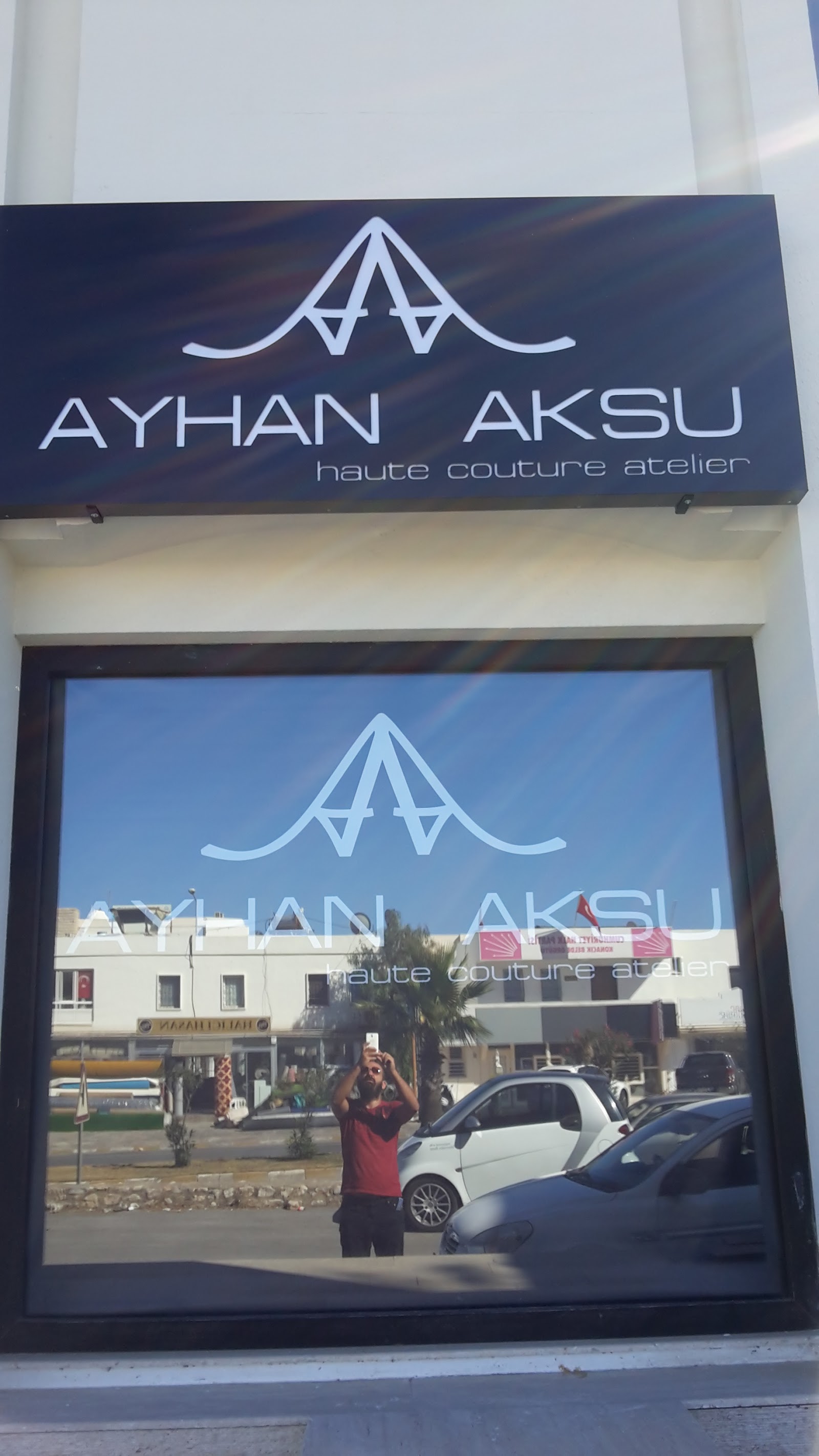 AYHAN AKSU Moda Evi