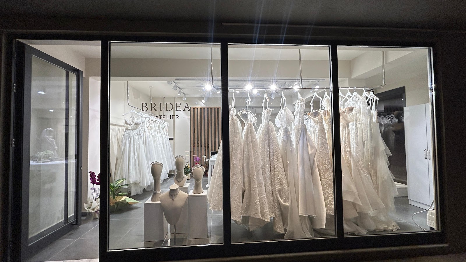 Bridea Atelier Gelinlik Nişanlık Abiye Mağazası kır düğünü mekanı — Fethiye