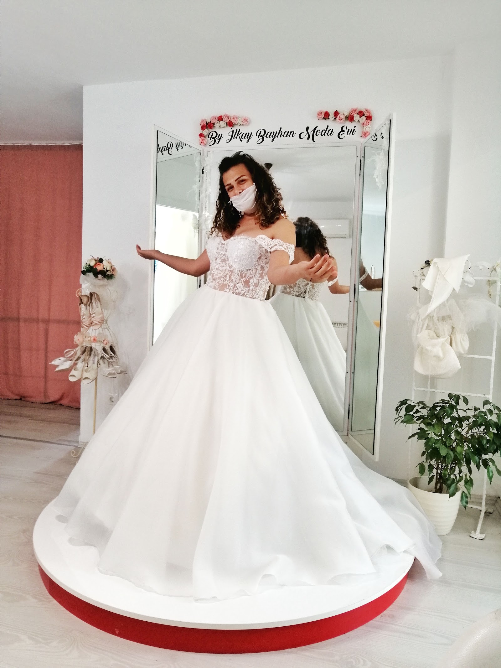 By İlkay Bayhan Moda Evi (gelinlik, Weddingdress) kır düğünü mekanı — Bodrum