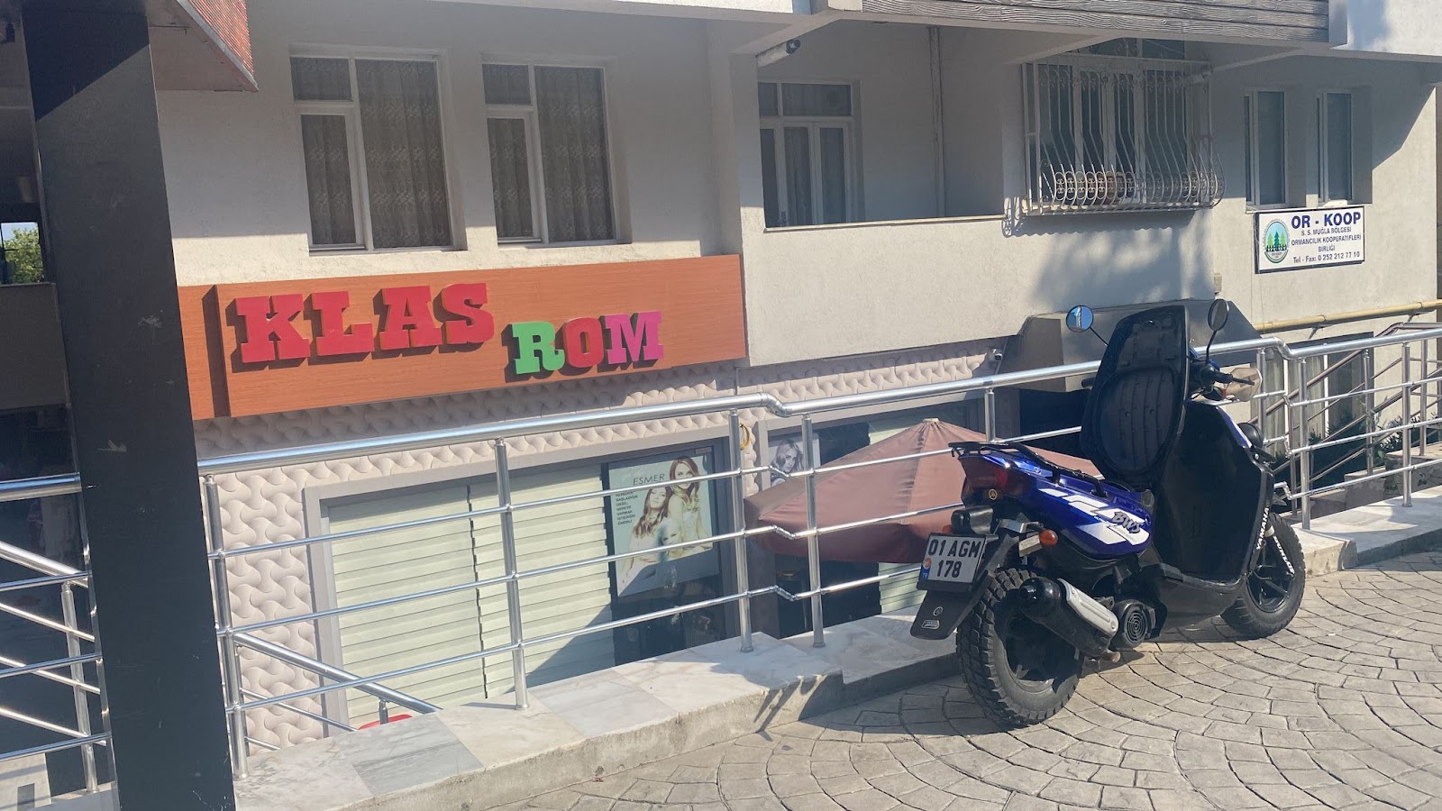 Klas Bay Bayan Kuaforu