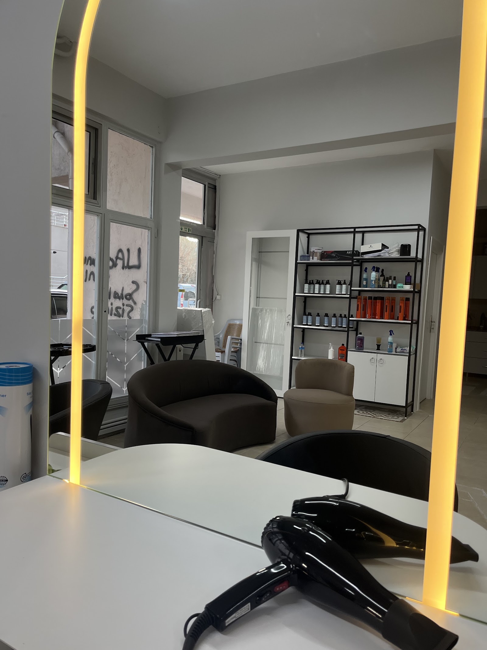 Salon Mehmet Akbulut