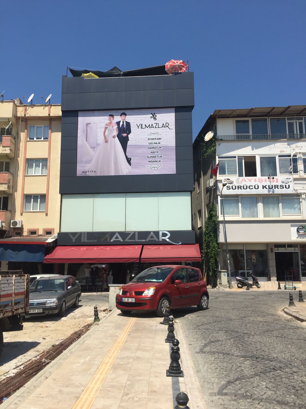 YILMAZLAR - Gelinlik & Abiye